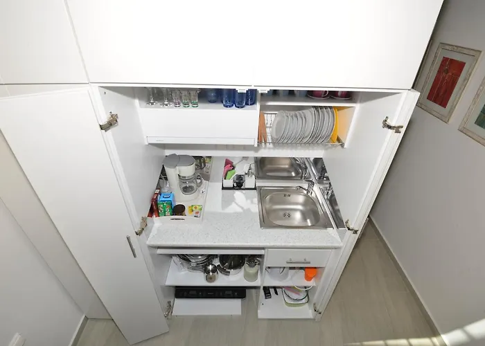 Marenosta 에르무폴리