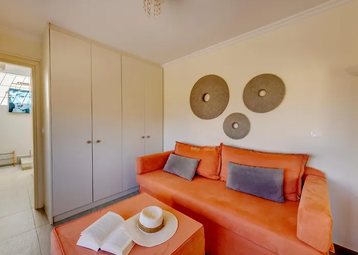 Marenosta * Ermoupoli